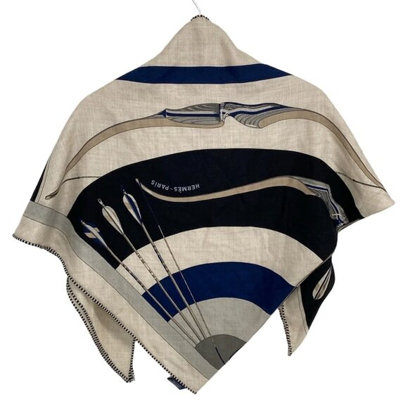 HERMES Triangle Geant -Gray Beige Dark Navy Multi Cashmere Silk Scarf 605-042825 - Picture 2 of 6